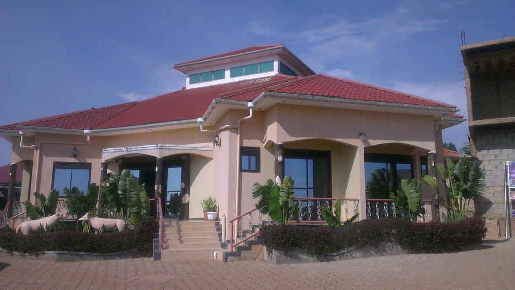 Great Wolf Hotel Ентеббе Екстер'єр фото