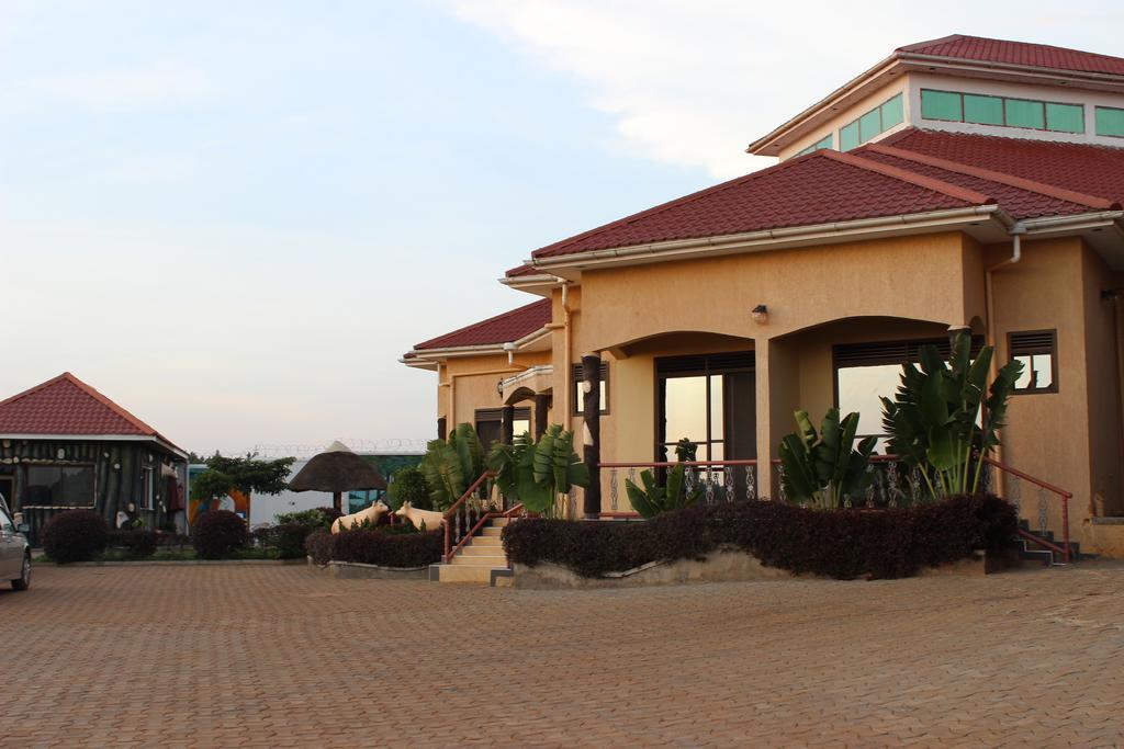 Great Wolf Hotel Ентеббе Екстер'єр фото